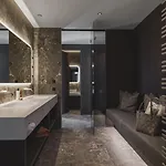 Отель Neuhaus Zillertal
