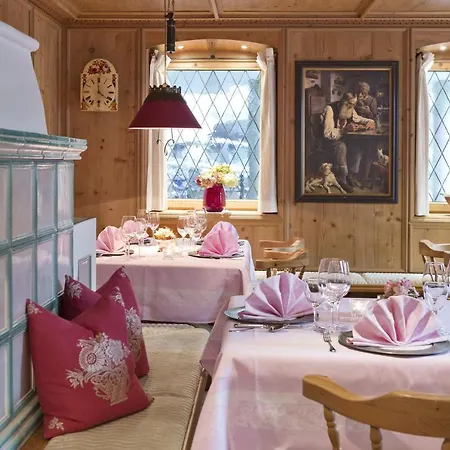 Neuhaus Zillertal Szálloda Mayrhofen