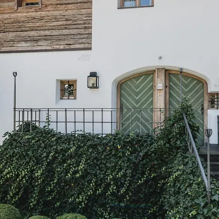 Neuhaus Zillertal Szálloda