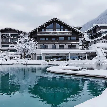 Szálloda Neuhaus Zillertal 4*