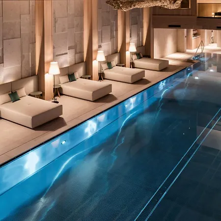 Hotel Neuhaus Zillertal 4*