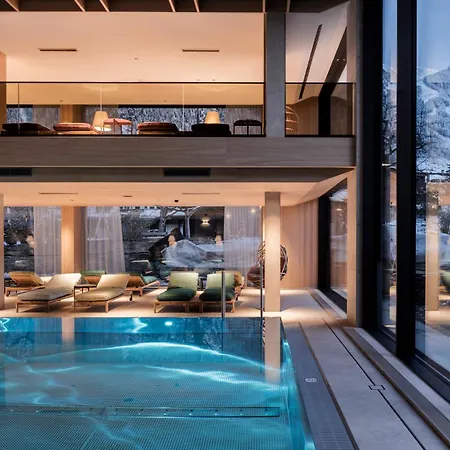 Neuhaus Zillertal 4*