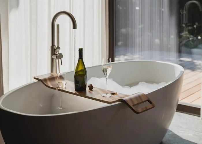 Otel Neuhaus Zillertal 4*