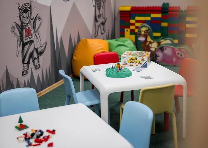 Hotel Neuhaus Zillertal 4*