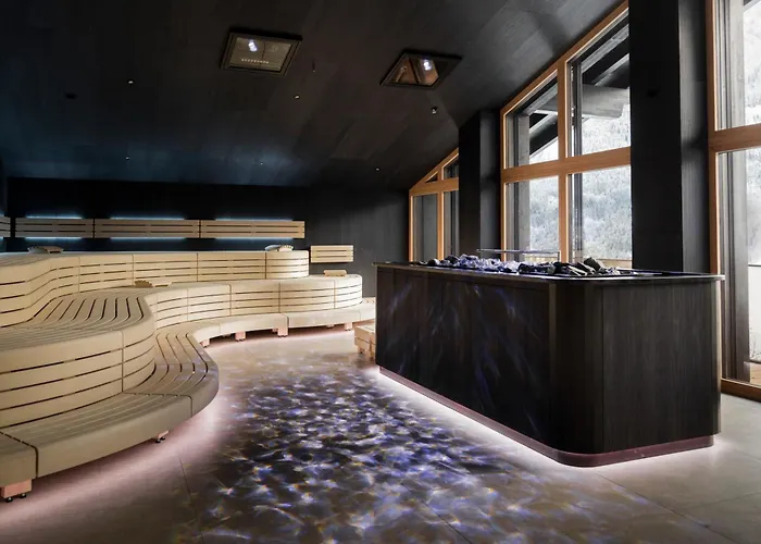 Neuhaus Zillertal Hotel 4*