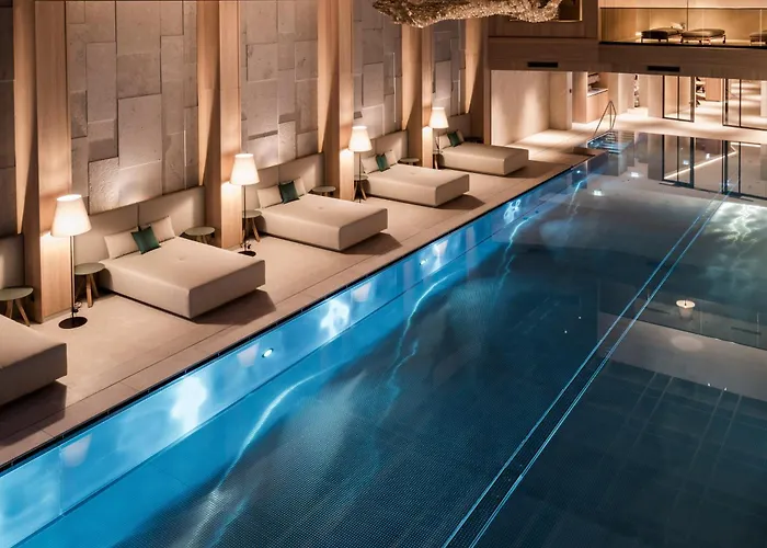 Otel Neuhaus Zillertal 4*
