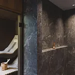 Hotel Neuhaus Zillertal 4*