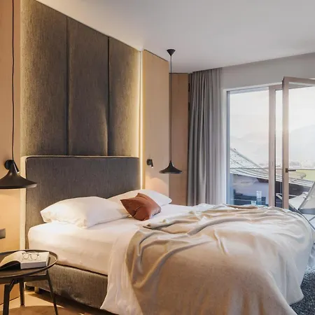 Neuhaus Zillertal Hotel 4*