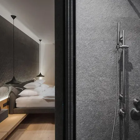 Hotel Neuhaus Zillertal 4*