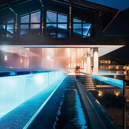 Neuhaus Zillertal Hotel